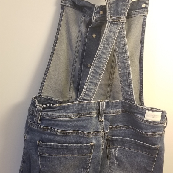 Jeanper - Picture 2 of 3